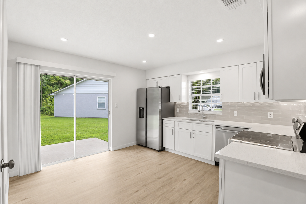 1083 Laurel Oaks Ct - Photo 5 of 28