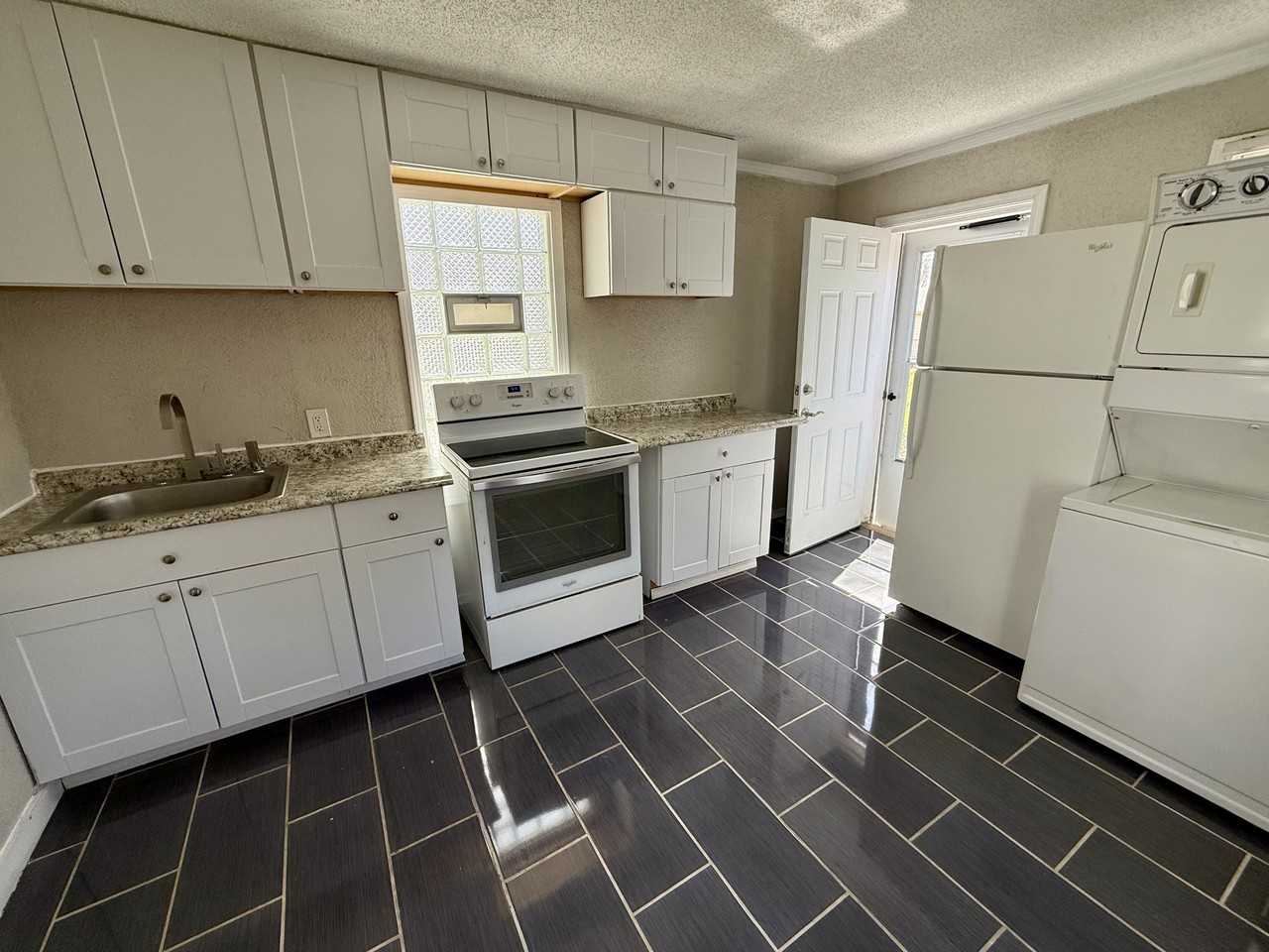 18730 Meier St #1 - Photo 6 of 14
