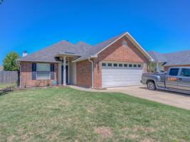 featured image of 326 Gaston Ln #1