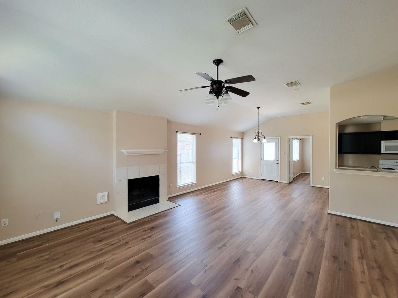 18446 S Wimbledon Dr - Photo 5 of 36