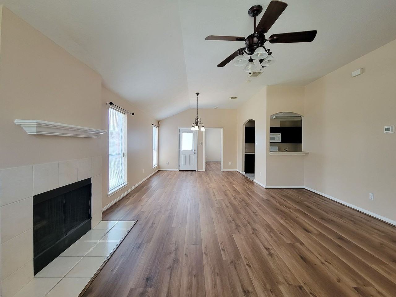 18446 S Wimbledon Dr - Photo 7 of 36