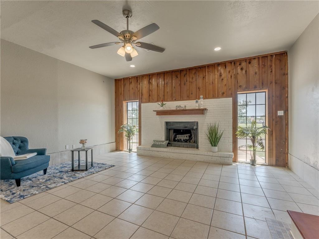 4901 S Rhode Island St #1 - Photo 5 of 13