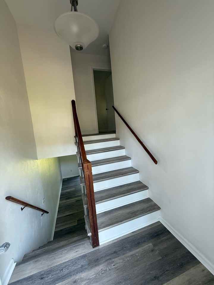 612 3rd St #B10 - Photo 5 of 13