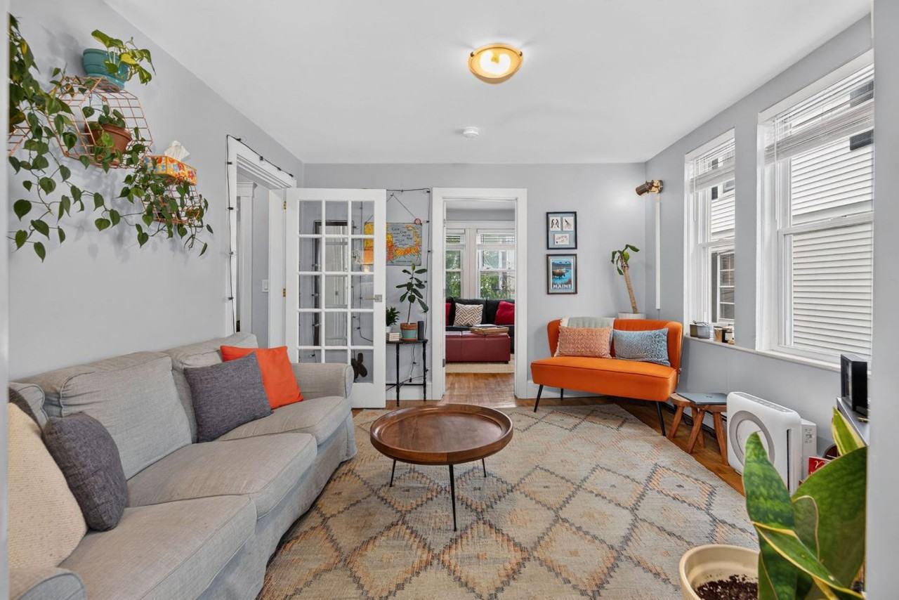 52 Mansfield St #A - Photo 3 of 10