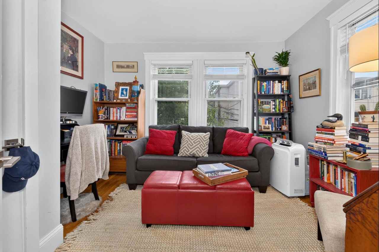 52 Mansfield St #A - Photo 5 of 10