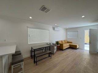 818 E 87th Pl #818 - Photo 3 of 12