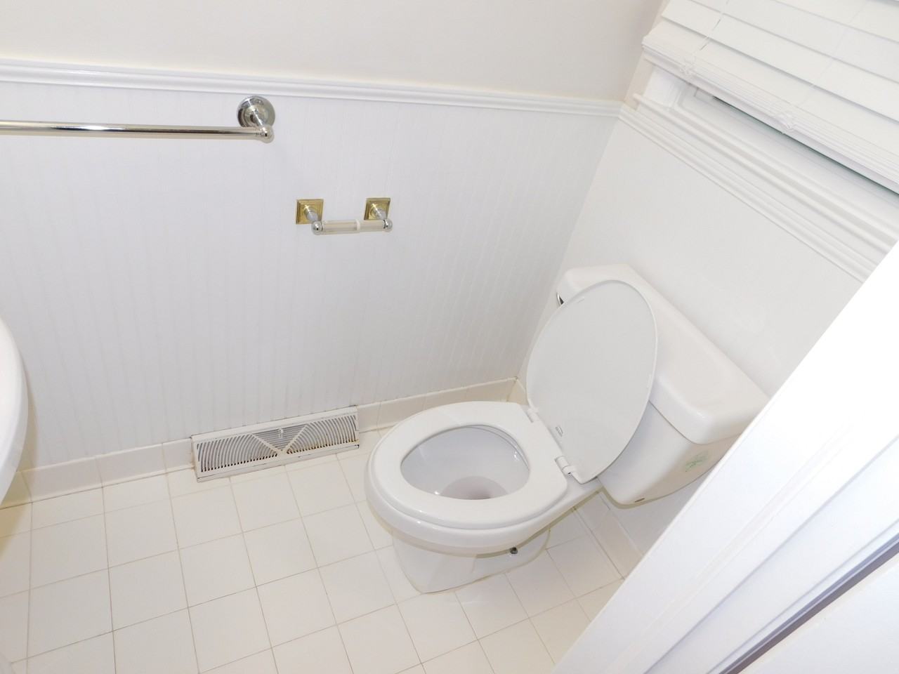 6300 Candlewood Dr #1 - Photo 7 of 16