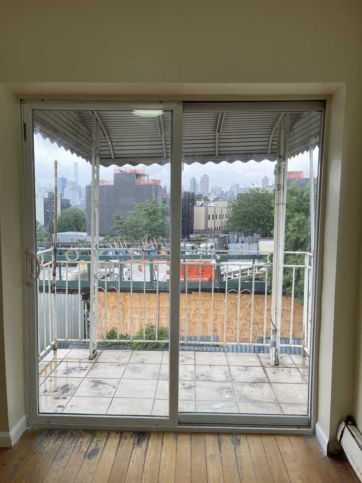 27-32 12th Street #3FL - Photo 2 of 6
