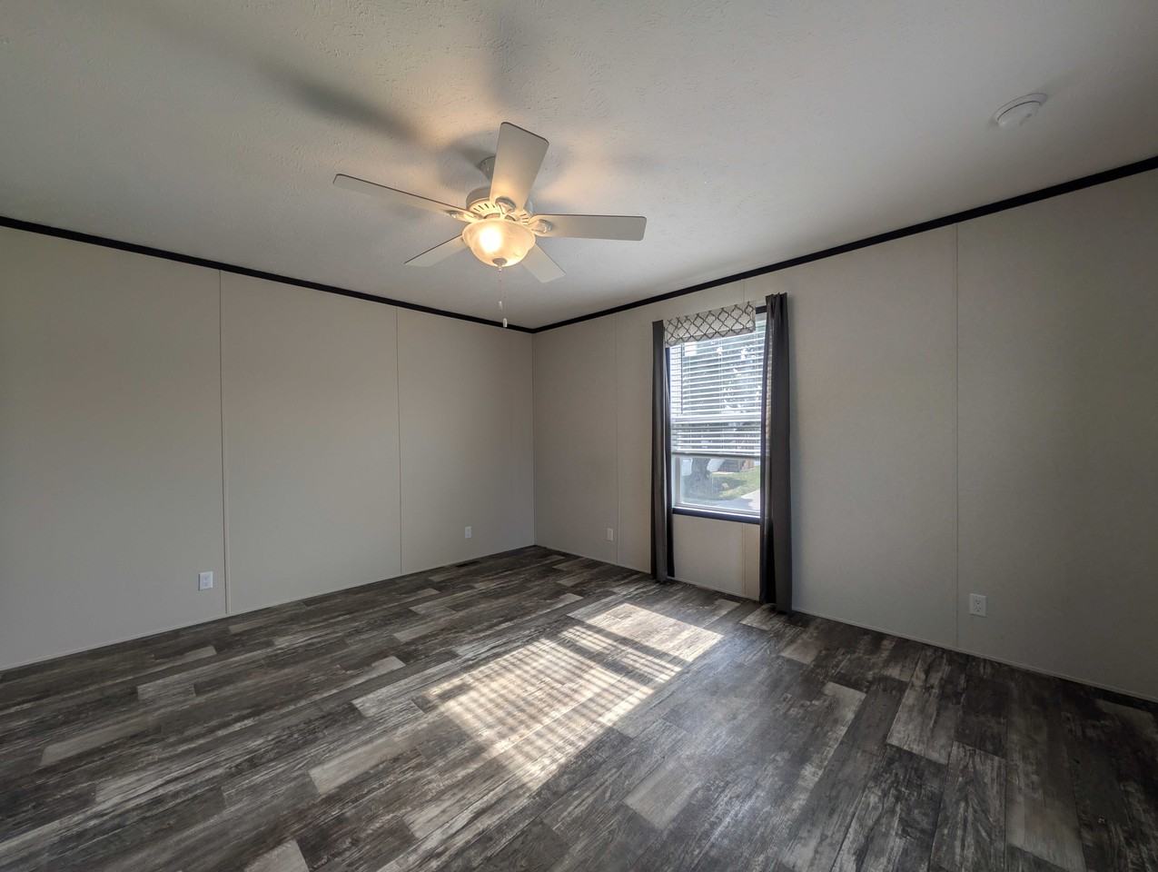 15881 Villaire Ave #658 - Photo 3 of 25
