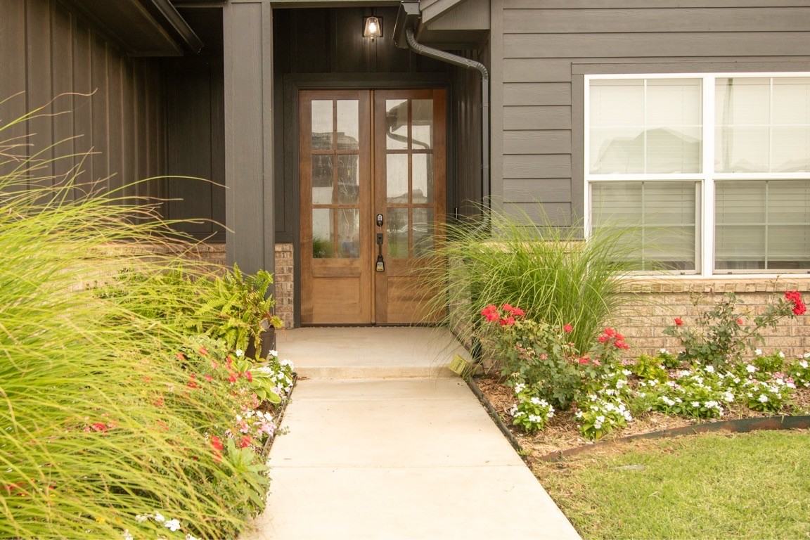 6200 Kinnick Dr #1 - Photo 3 of 22