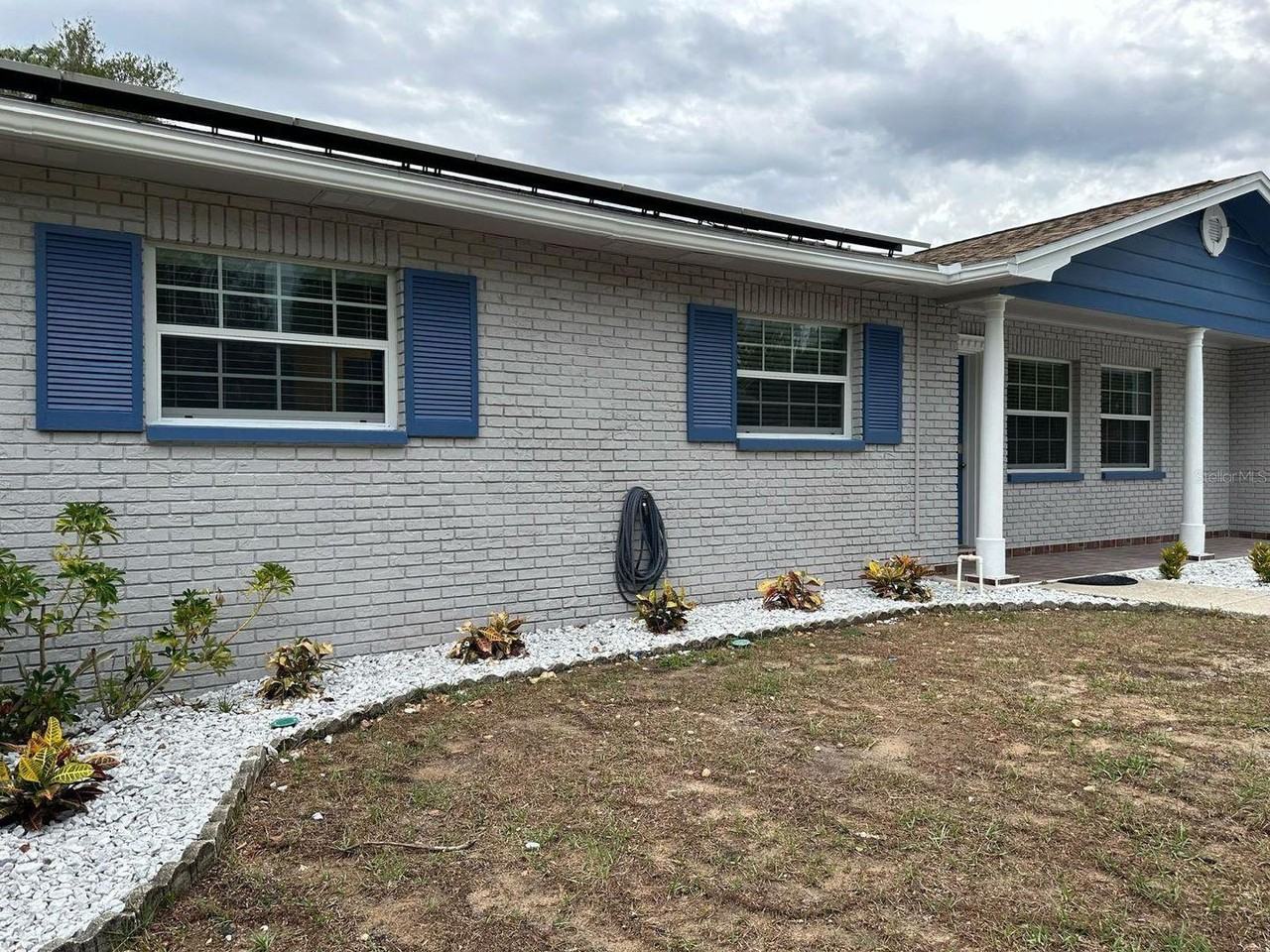 104 West Brentridge Drive - 1-Front Main House #1FRONTMAIN - Photo 3 of 30