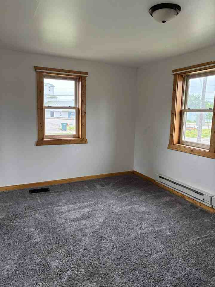 127 W Frederick St #B - Photo 6 of 10