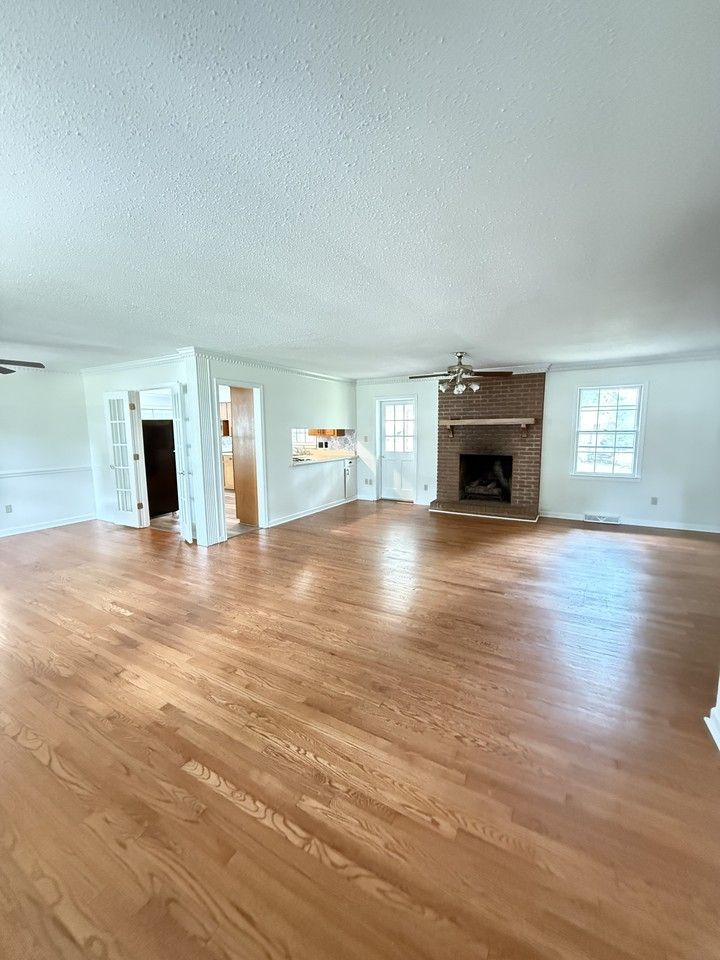 407 Strange Rd #1 - Photo 7 of 19