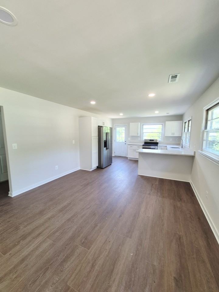 19042 Lahore Rd #1 - Photo 4 of 43