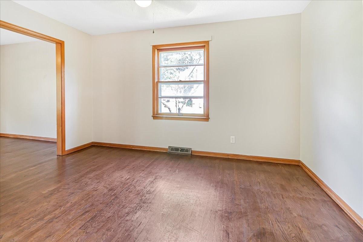 318 Goodrich Dr #1 - Photo 5 of 32