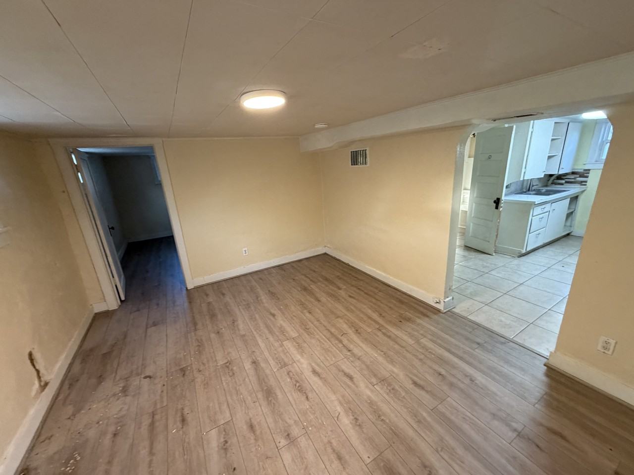 442 N 10th Ave - Photo 7 of 12