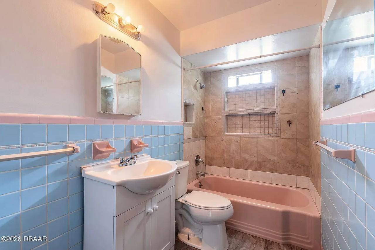 531 Elm St - Photo 7 of 9