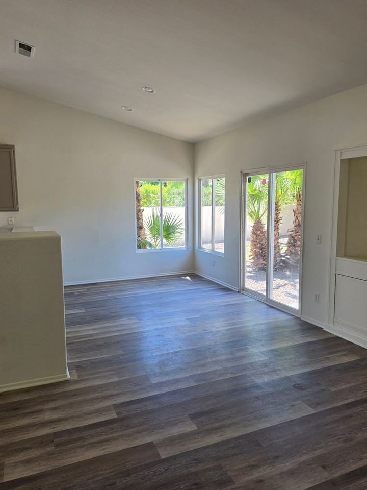78755 Irwin Cir - Photo 2 of 3