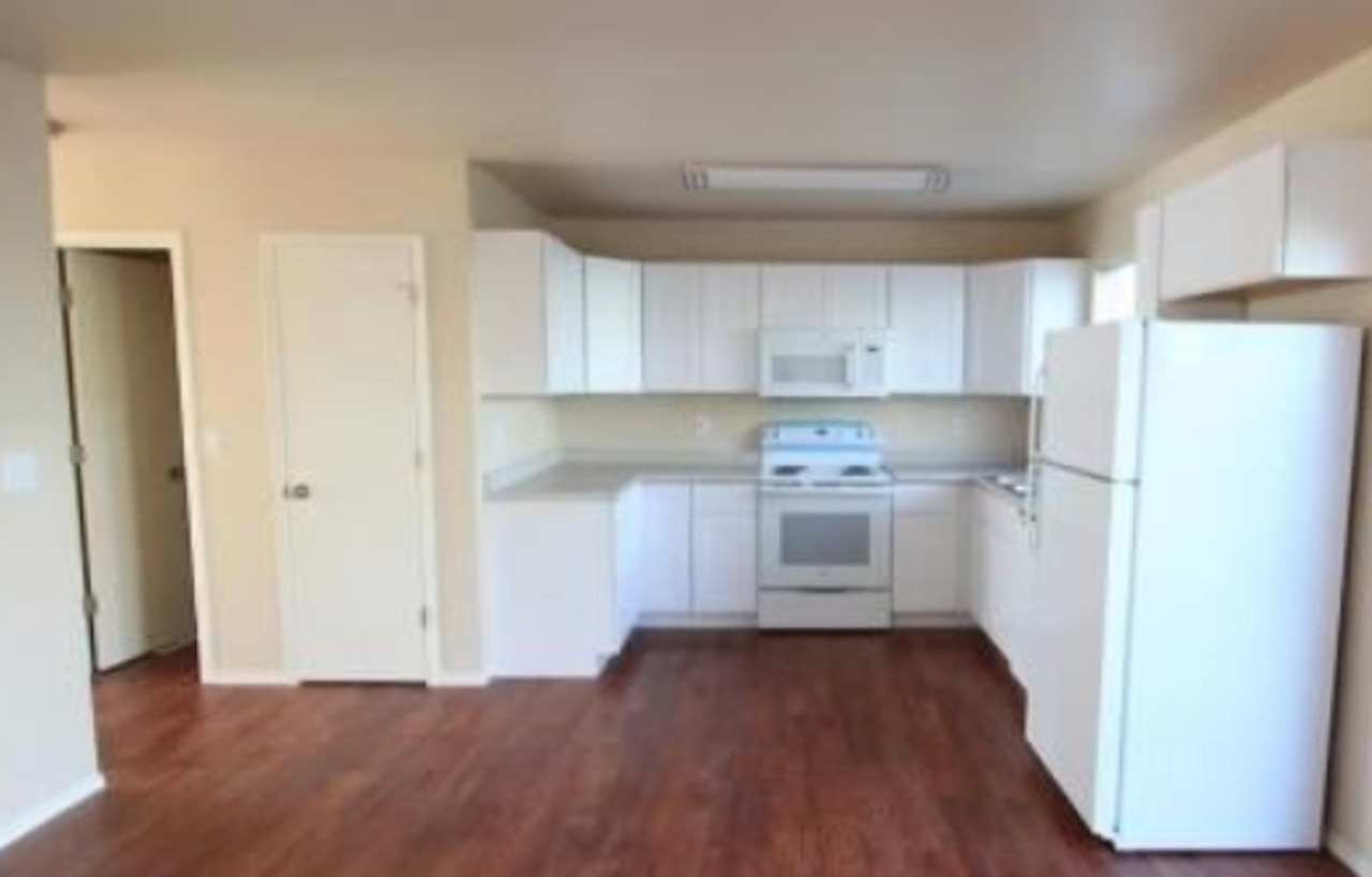 1779 W Kagy Blvd - Photo 3 of 9