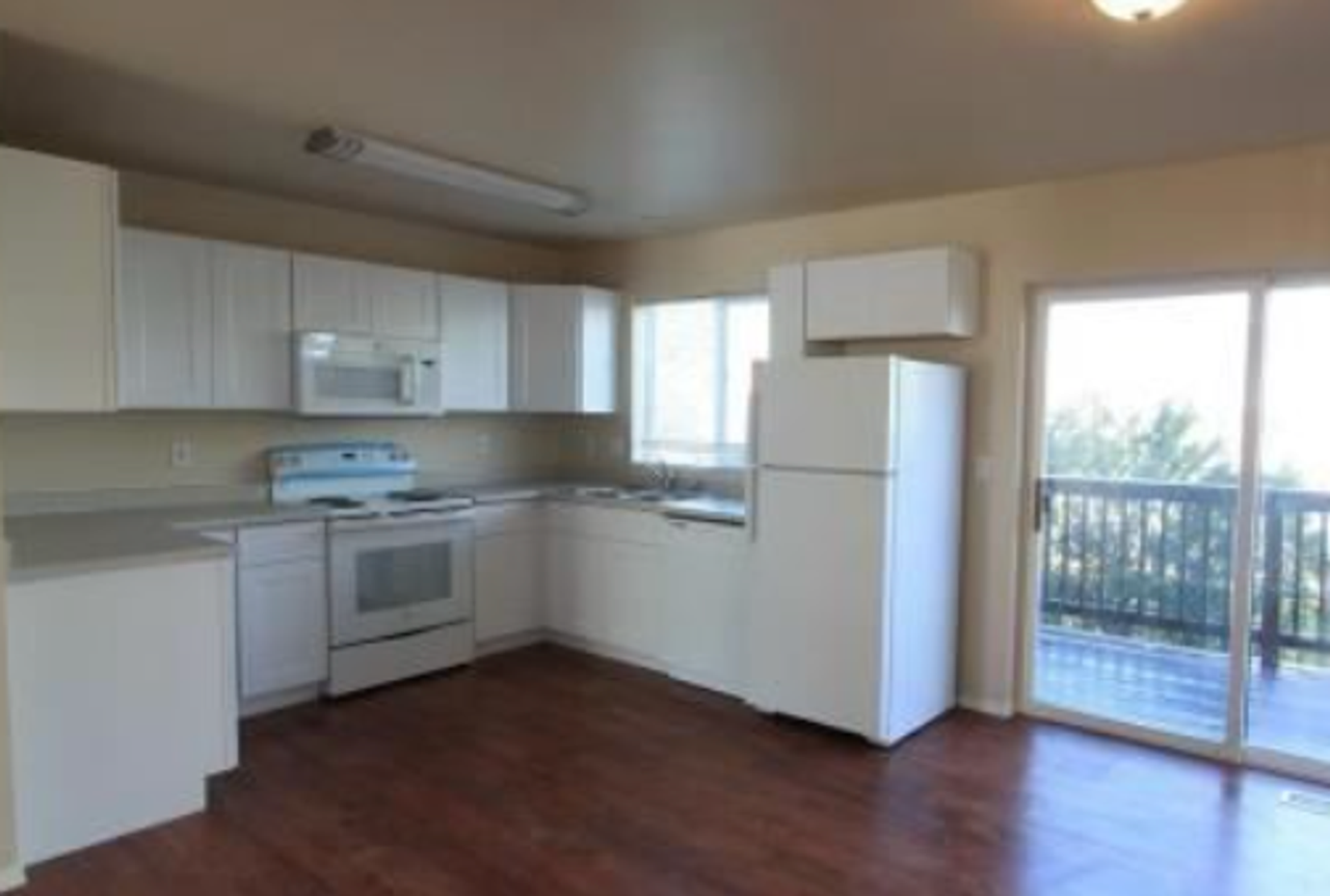1779 W Kagy Blvd - Photo 4 of 9