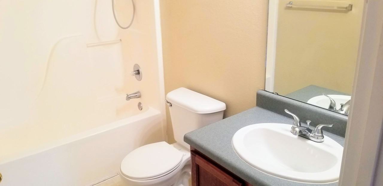 108 Hickory Ridge Dr - Photo 3 of 10
