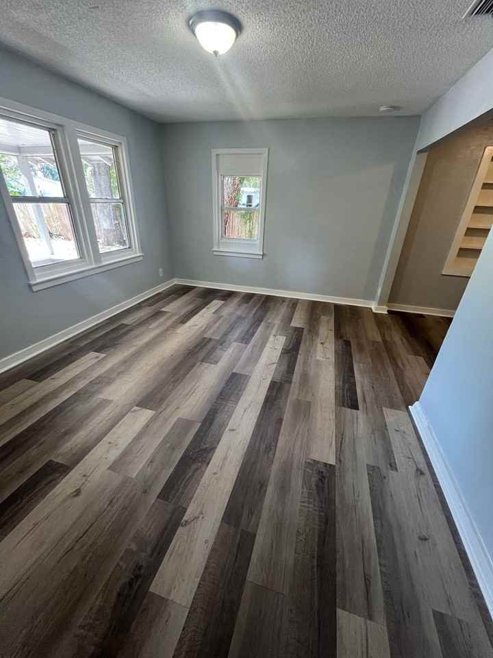 2135 King Ave - Photo 7 of 11