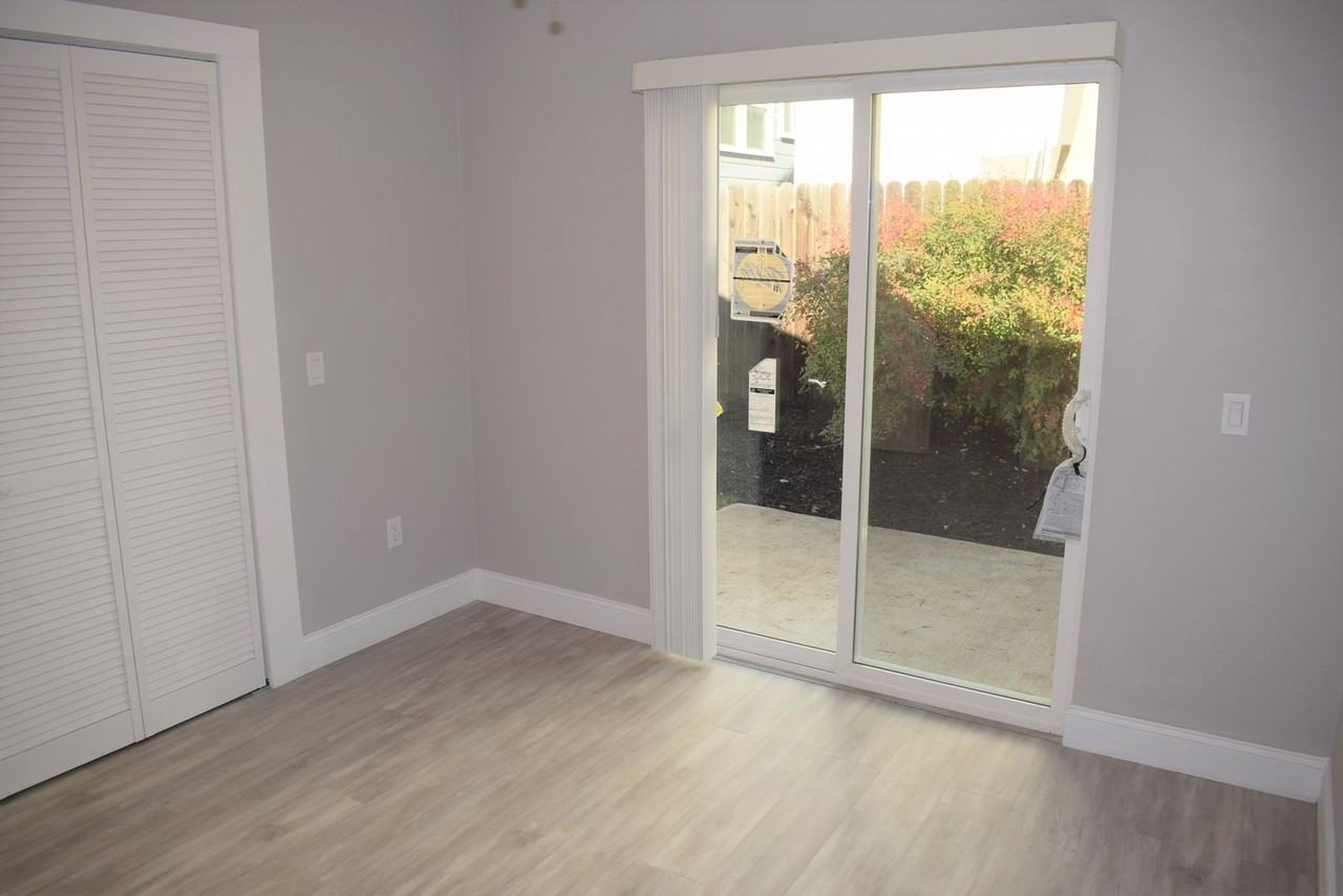 1414 54th St - Photo 6 of 12