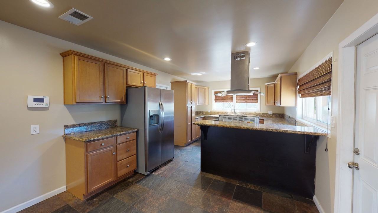 5705 Mary Lane Dr - Photo 5 of 13
