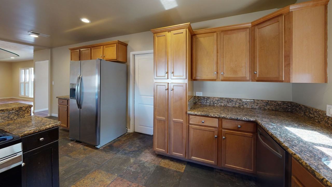 5705 Mary Lane Dr - Photo 6 of 13