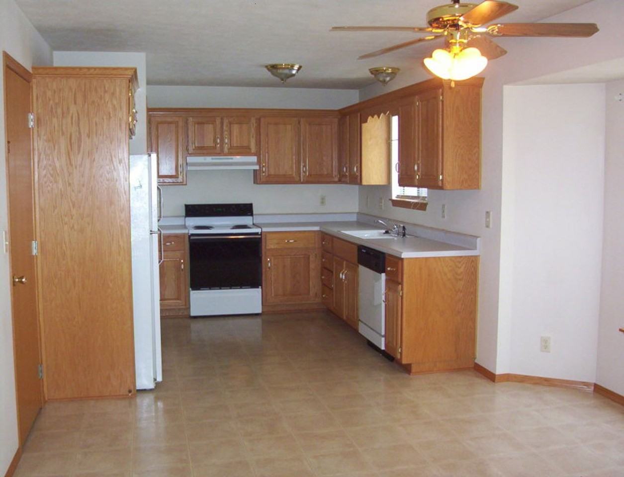 3469 W Hoke Dr - Photo 2 of 6