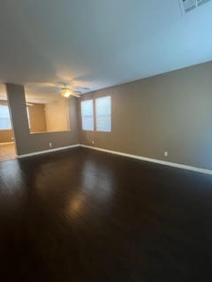 10784 Royal Jasmine Ln - Photo 2 of 31