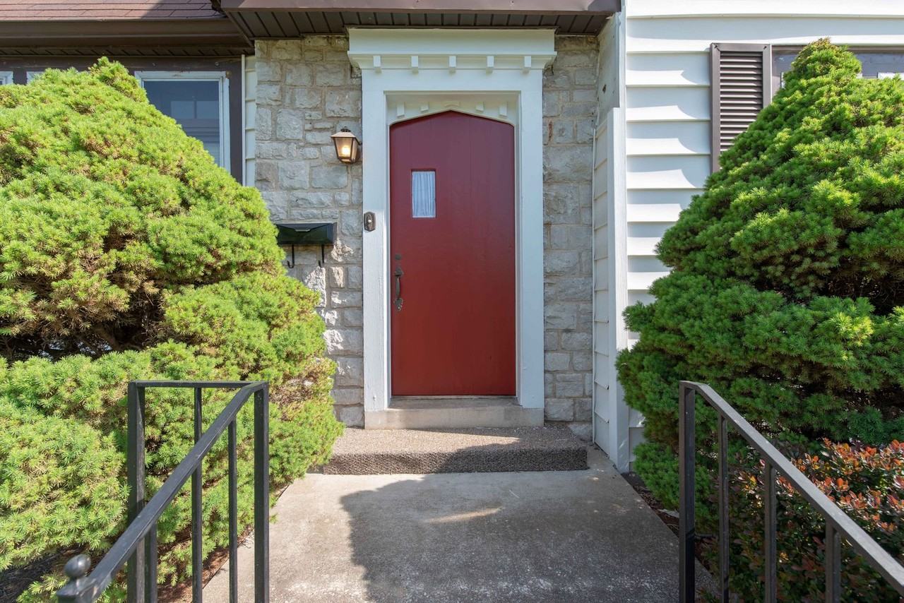 509 E Bennett St - Photo 2 of 16