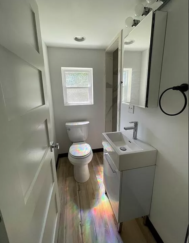 830 Harrison St - Photo 7 of 11