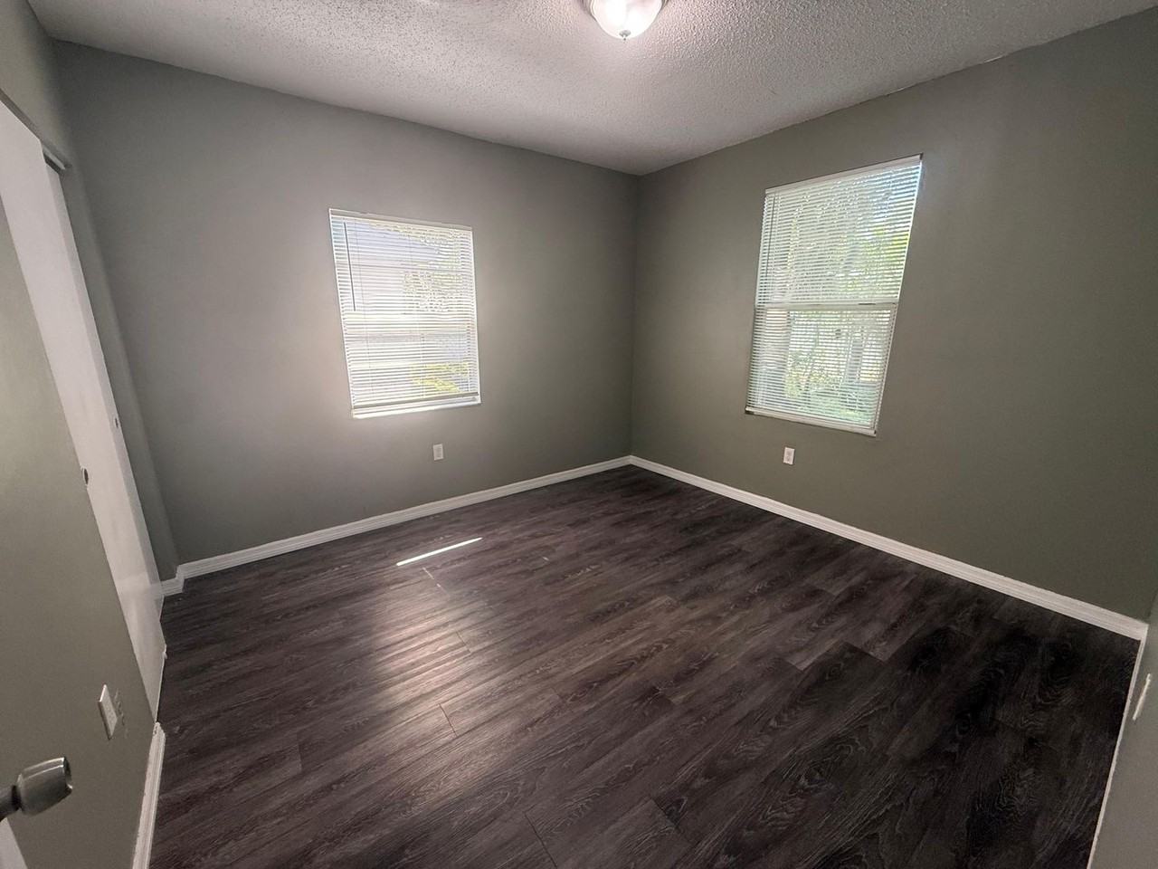 1317 E Church St - Photo 5 of 9
