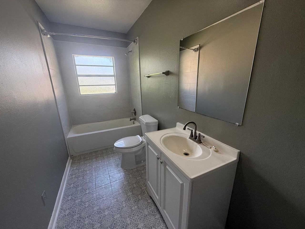 1317 E Church St - Photo 6 of 9