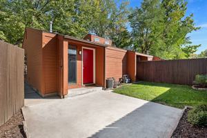 featured image of 2709 N 24th St