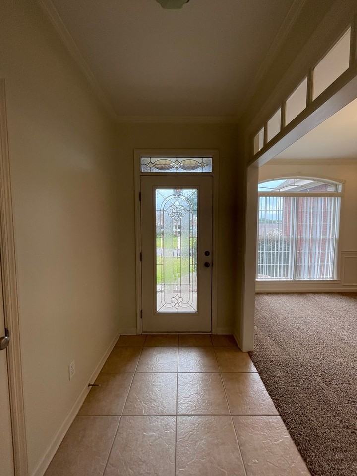 202 Sommer Brook Way - Photo 3 of 38