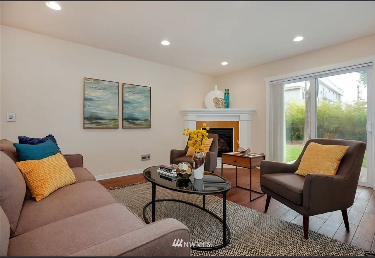 11539 16th Ave Ne - Photo 6 of 15