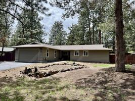 featured image of 61121 Echo Hollow Rd