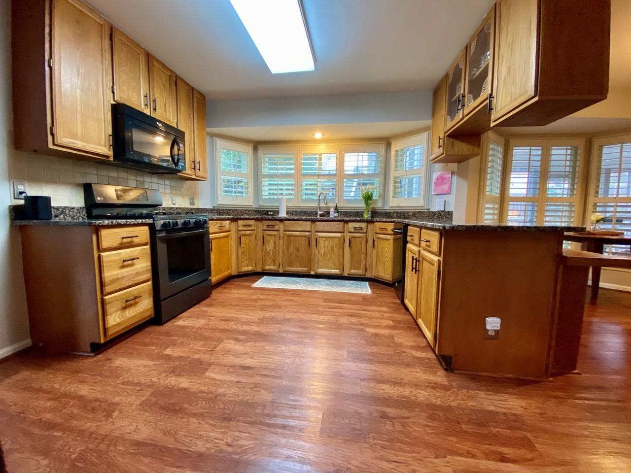2 Eastbrook Ct - Photo 3 of 22