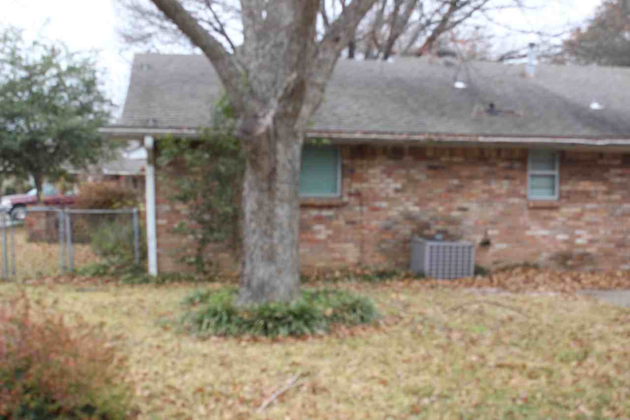 1314 Hanna Cir - Photo 2 of 13