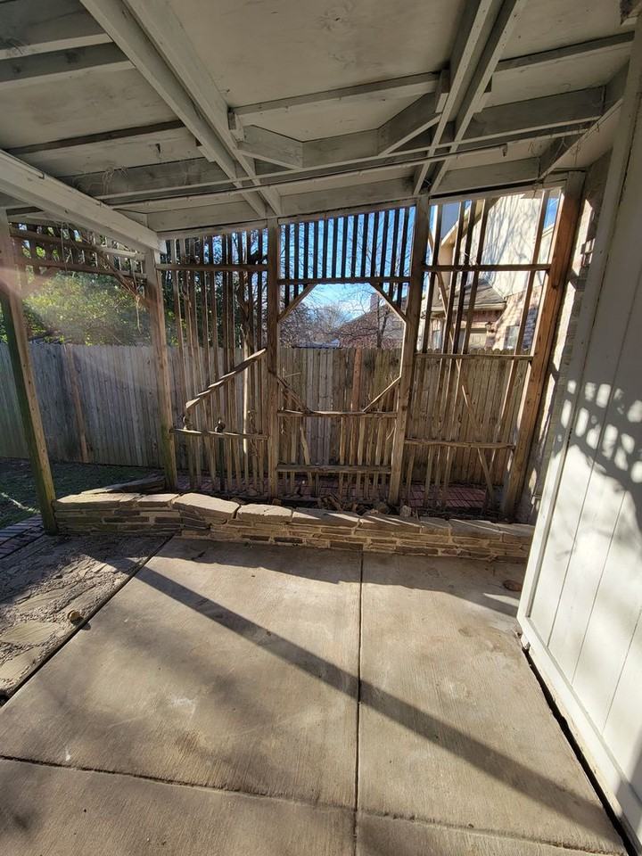 1324 Regent St - Photo 3 of 22