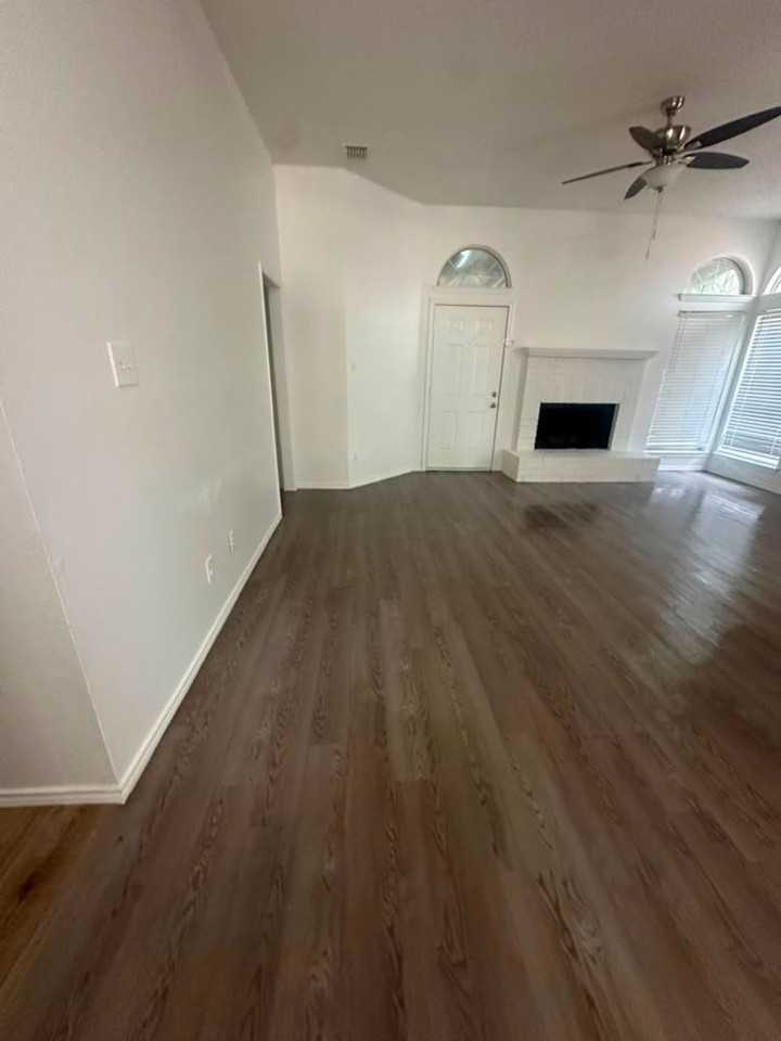 1324 Regent St - Photo 5 of 22
