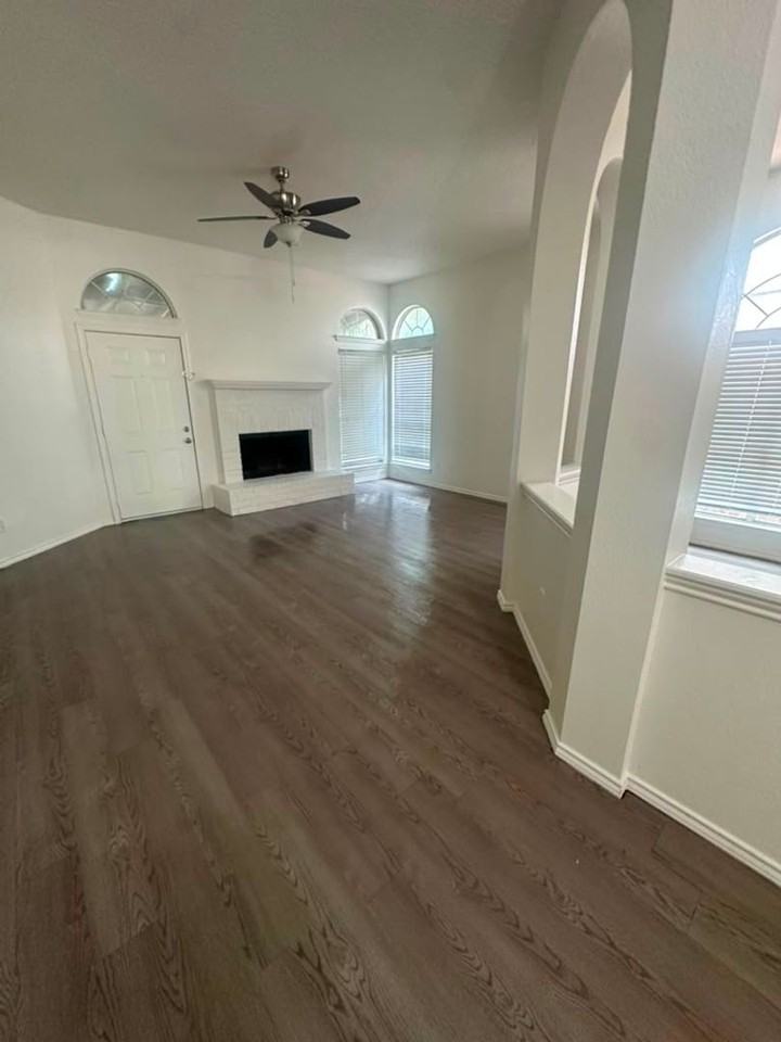 1324 Regent St - Photo 6 of 22