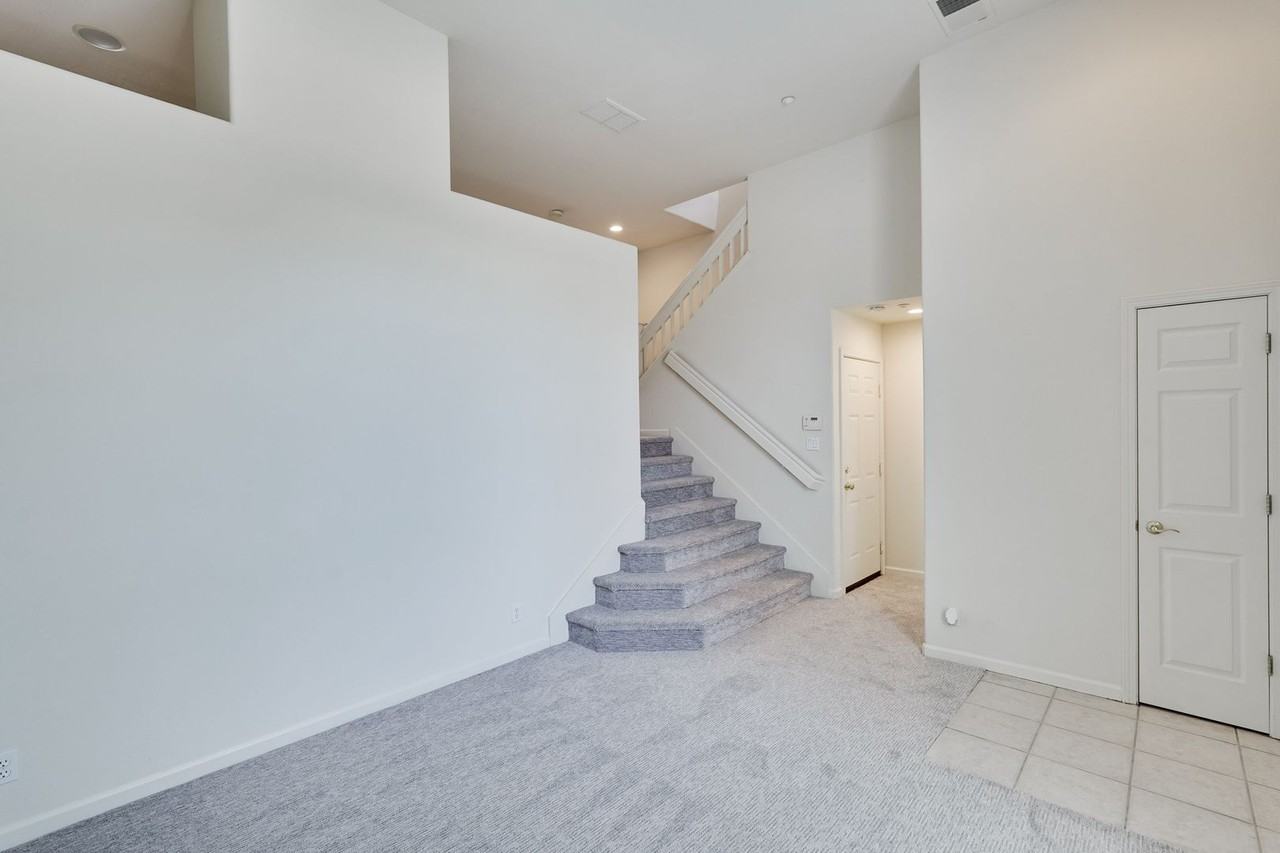 3013 Goodacre Ct - Photo 4 of 29