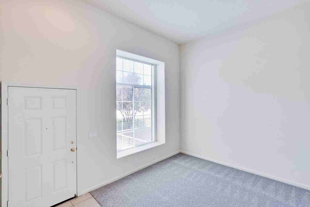 3013 Goodacre Ct - Photo 5 of 29