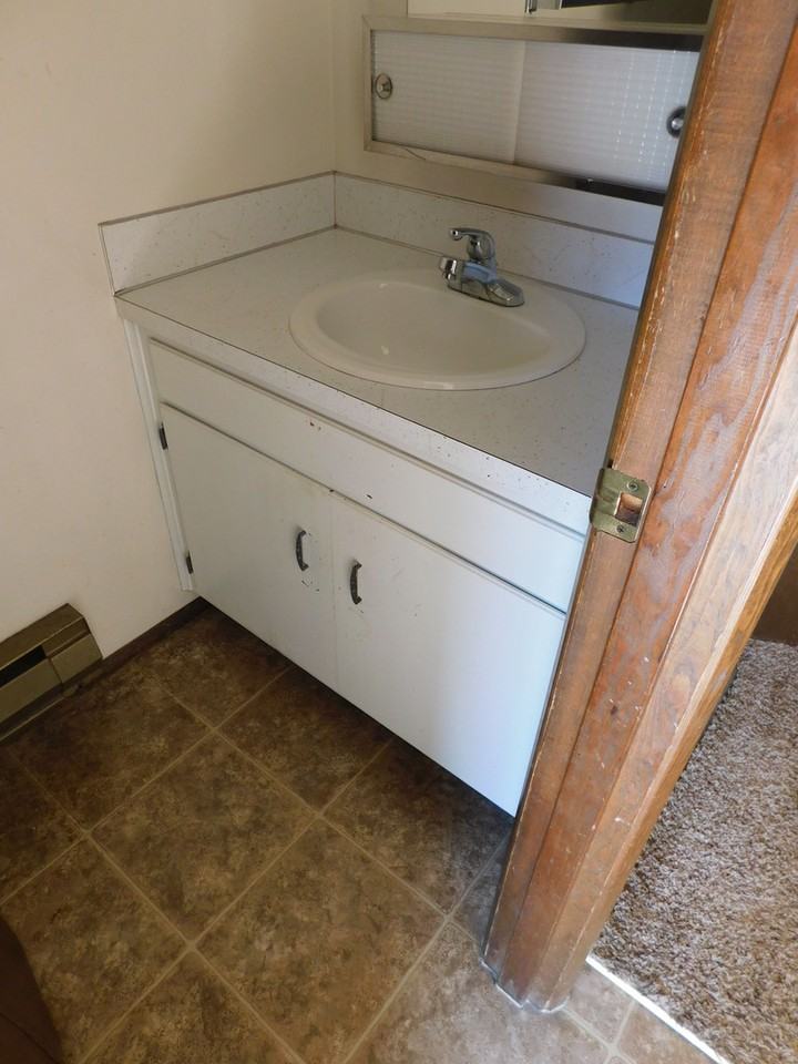 540 N Pine St #13 - Photo 4 of 12