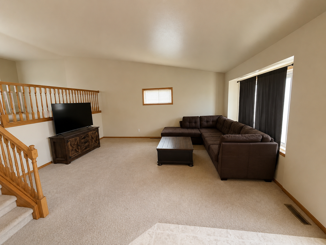 1824 Sherwood Blvd - Photo 4 of 13