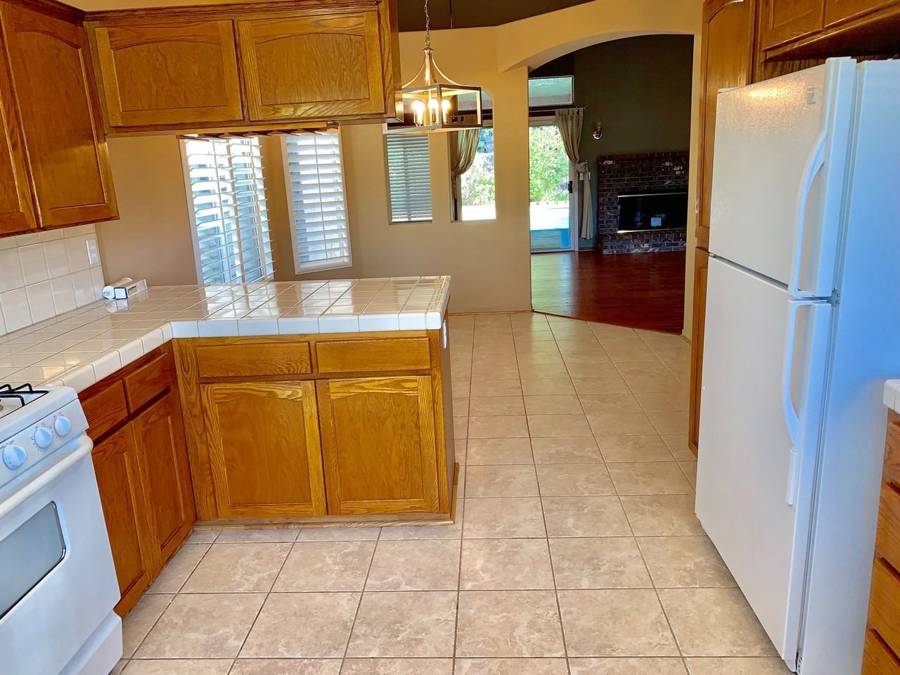3558 W Escalon Ave - Photo 7 of 18