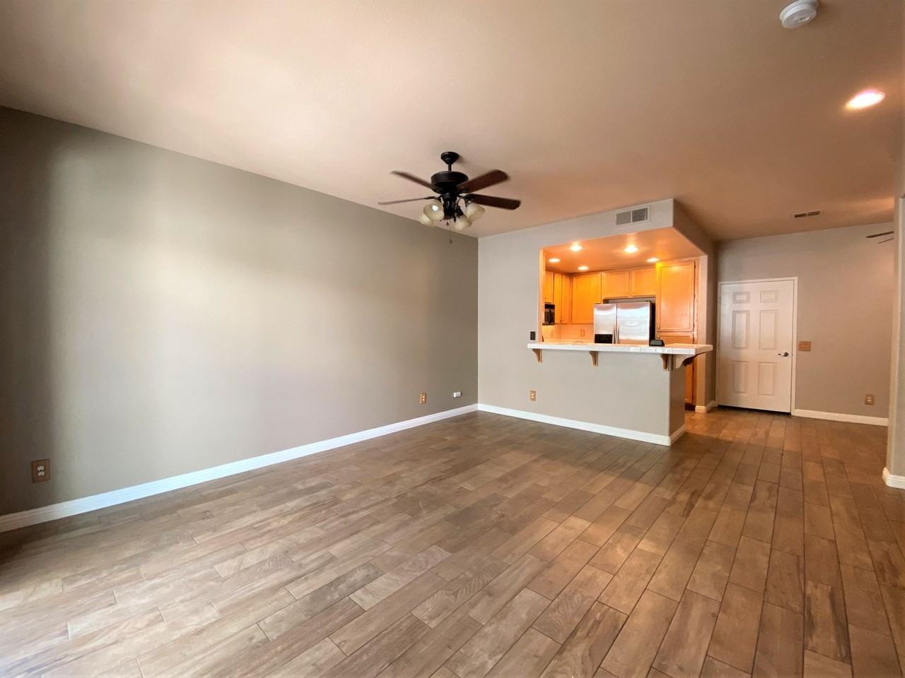 4006 Craven Rd #7 - Photo 3 of 22